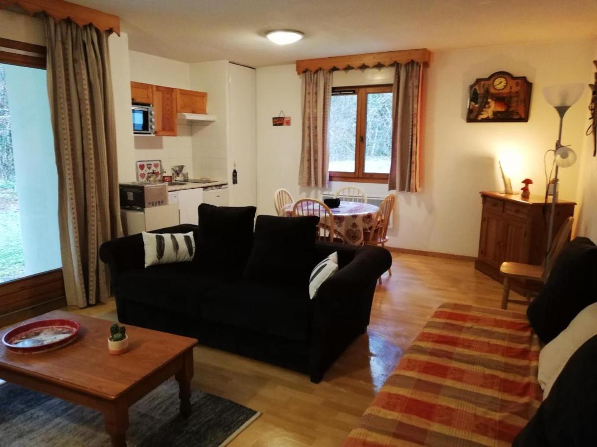 Ferienwohnung Le Repere Des Ecureuils Samoëns Exterior foto