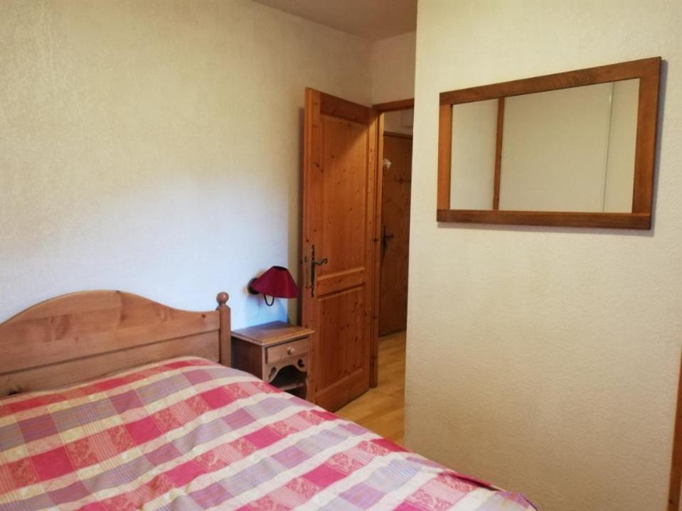 Ferienwohnung Le Repere Des Ecureuils Samoëns Exterior foto